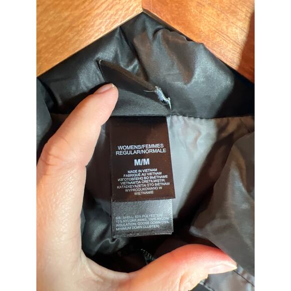 The North Face Puffer Vest Women's Medium 550 Goose Down Black Quilted - Picture 8 of 11